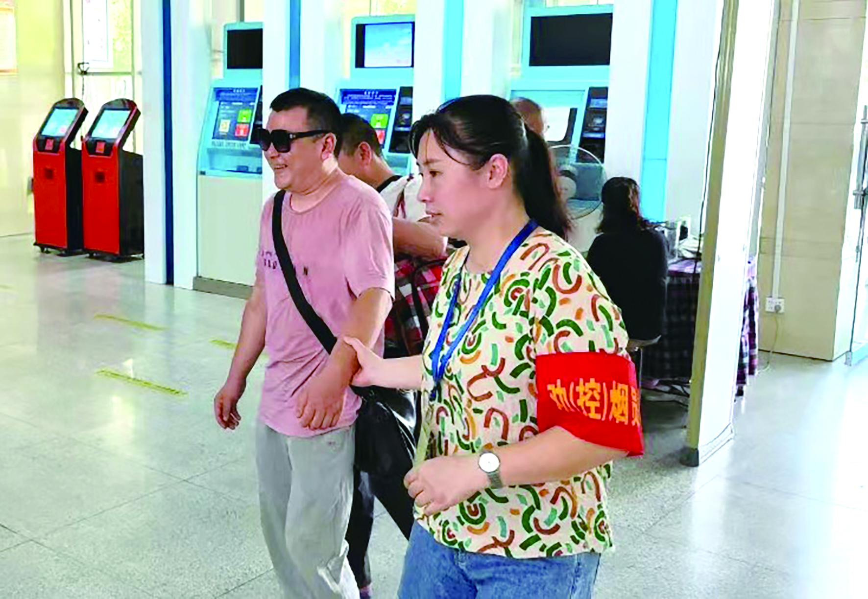 立足平凡崗位 彰顯黨員風采 ——記集團公司優(yōu)秀共產(chǎn)黨員、邵陽汽車北站副站長謝偉 田華柱 姚志剛